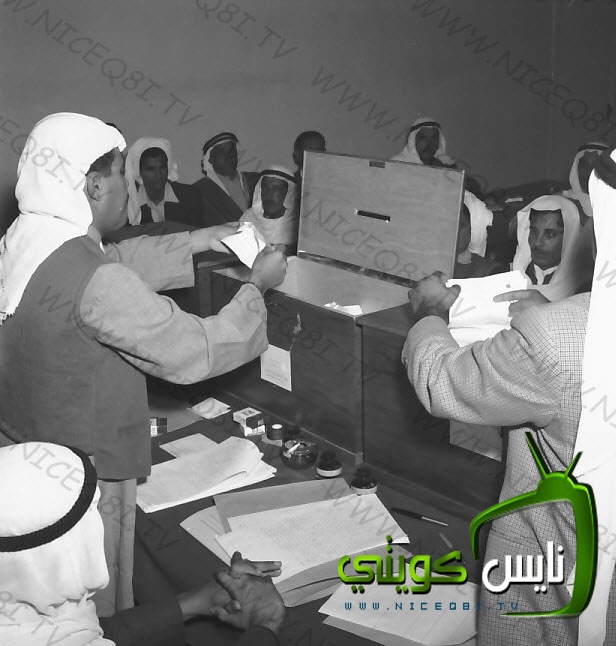 عملية فرز الاصوات في أول انتخابات لمجلس الأمه